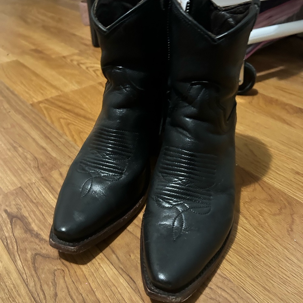 Tecovas Black Zip Boots- The Daisy